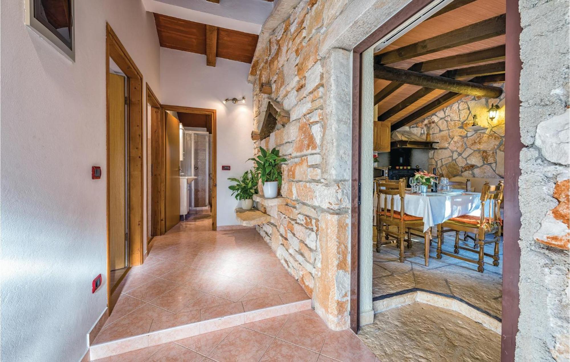 Amazing In With Outdoor Swimming Pool Holiday home *